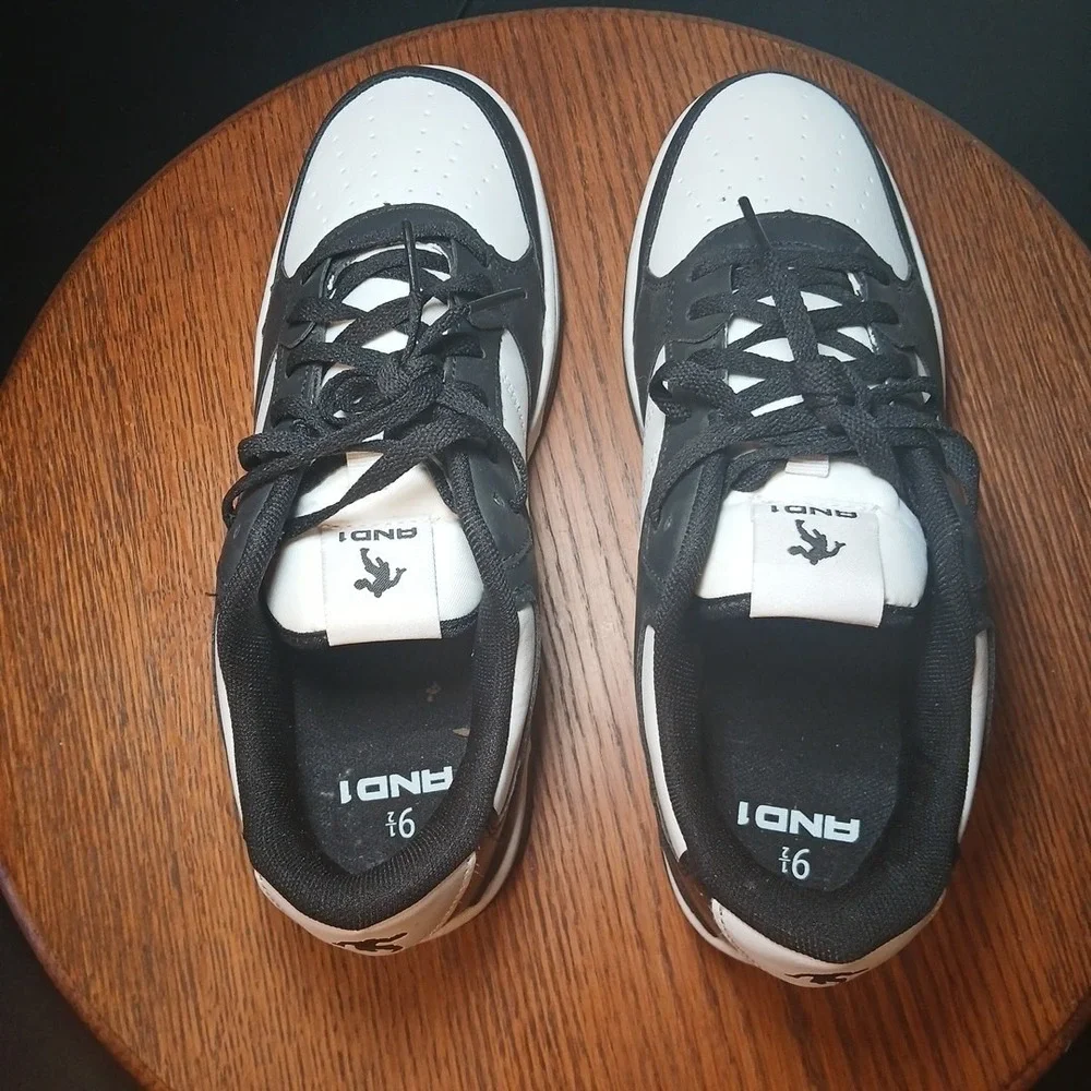 AND1 Women's Low Top Basketball Sneakers‎ Lace Up Shoes Size 9.5 Athletic NEW